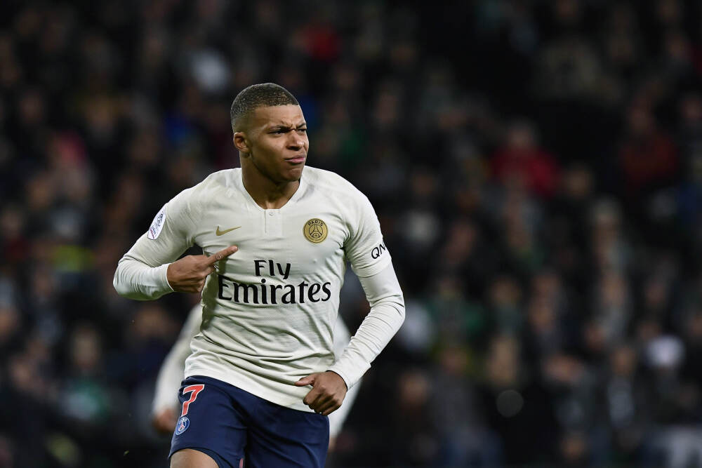 生育真相: 有钱人“疯狂生”, 中产不敢生, 底层使劲生